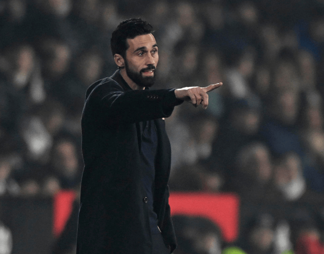 发布会推迟！皇马新帅被架空！多位巨星带头不服，他理解阿隆索了